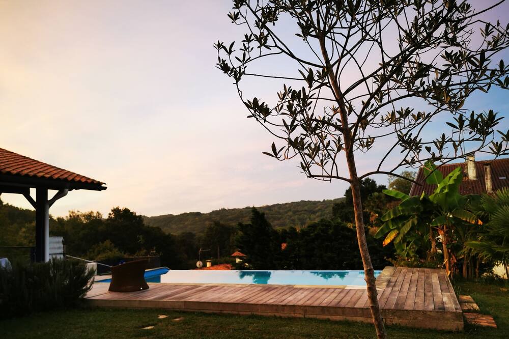 Photo of Outdoor in Lahonce