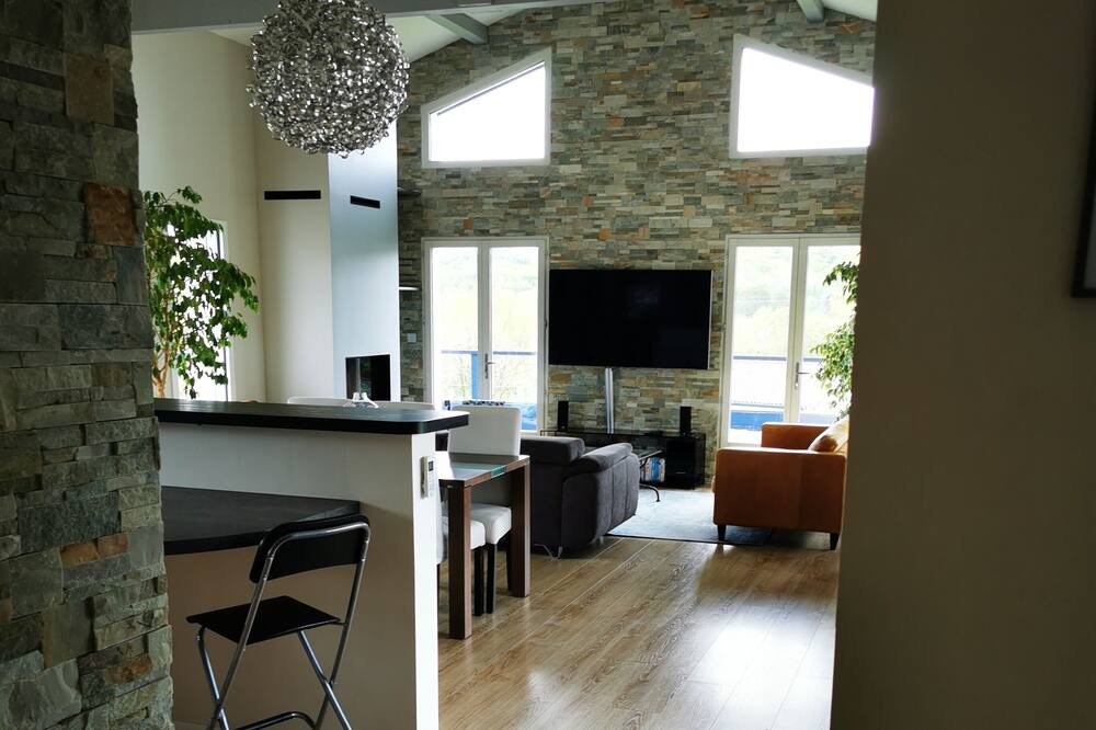 Photo of Livingroom in Lahonce