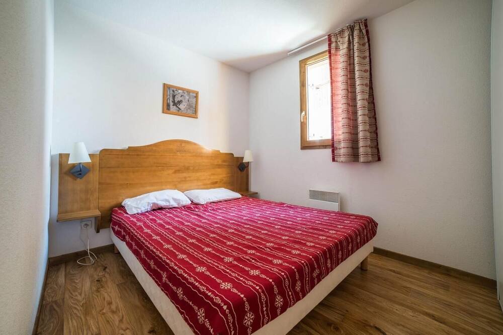 Photo of Bedroom in Albiez-le-Vieux