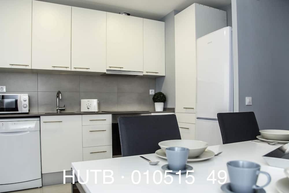 Photo of Kitchen in La Maternitat i Sant Ramon