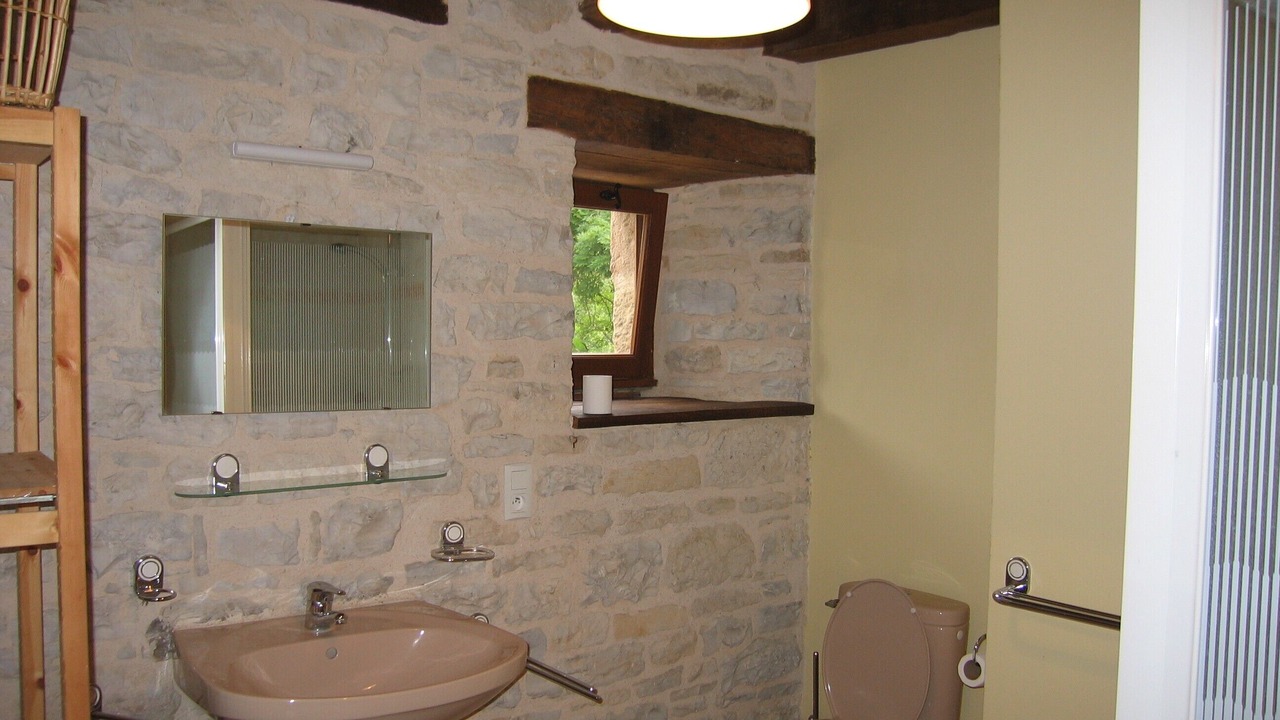 Photo of Bathroom in Rueyres