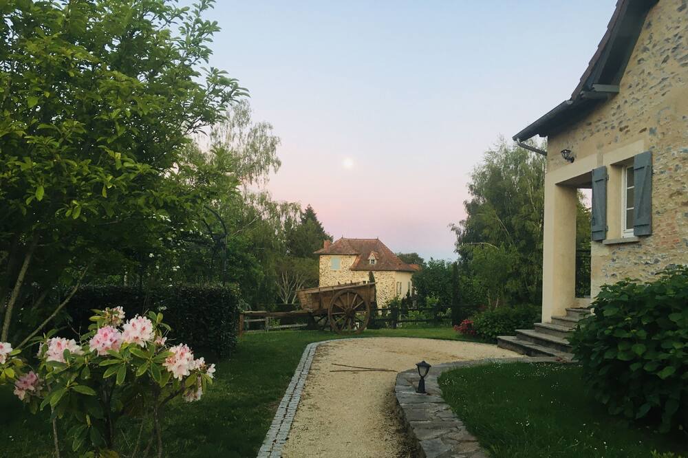 Photo of Outdoor in Linac