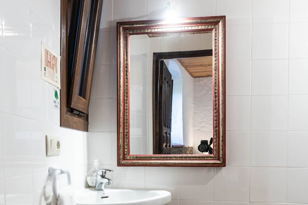 Photo of Bathroom in Gargalla