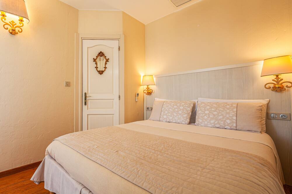 Photo of Bedroom in Old Town