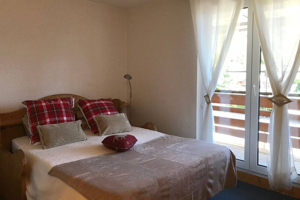 Photo of Bedroom in Mont-de-Lans