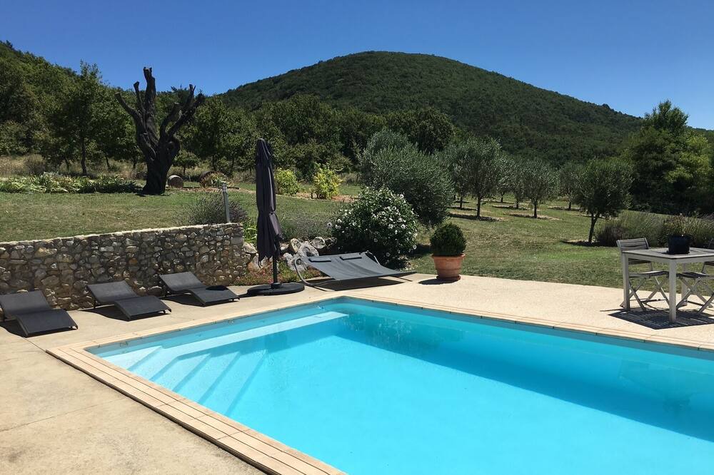 Photo of Outdoor in Cliousclat