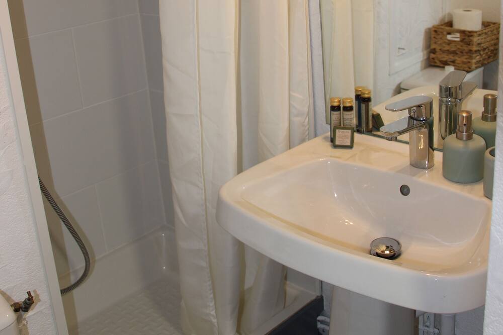 Photo of Bathroom in Mont-de-Lans