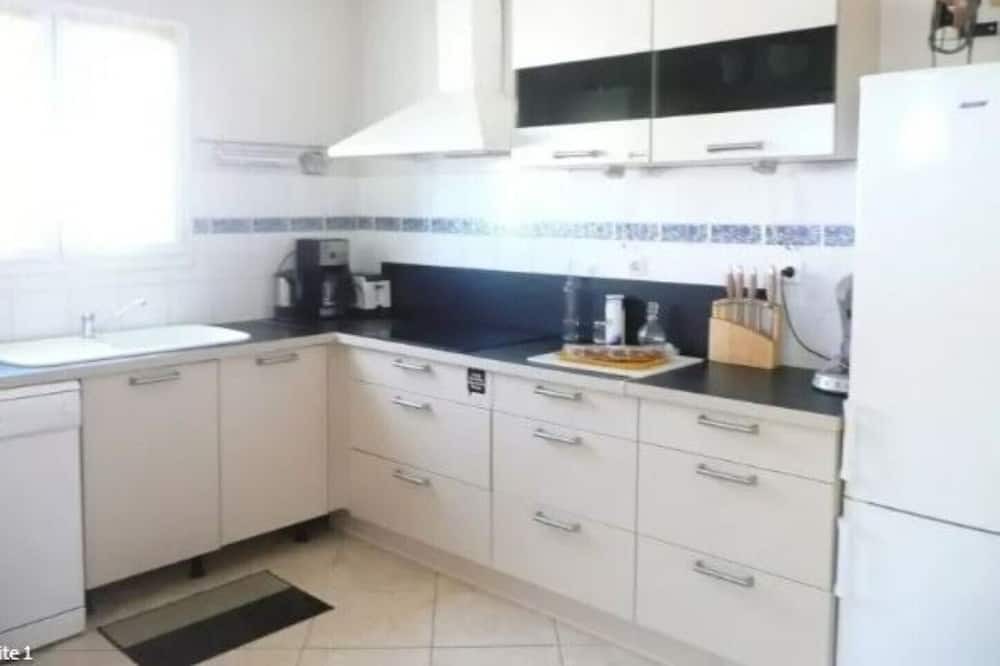 Photo of Kitchen in Saint-Laurent-de-la-Salanque