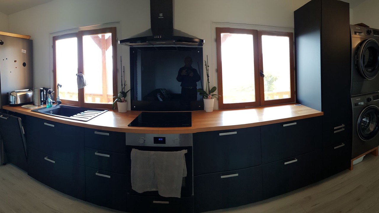 Photo of Kitchen in Drap