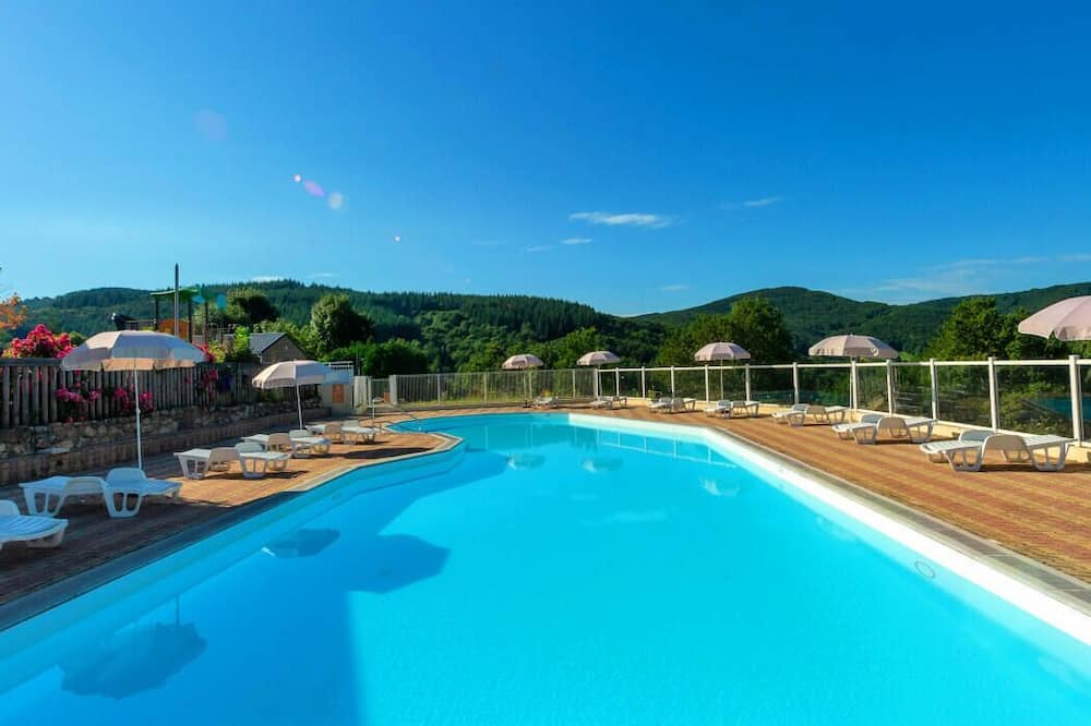 Photo of Outdoor in Nages