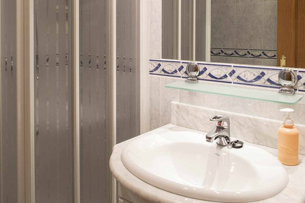 Photo of Bathroom in Benasque