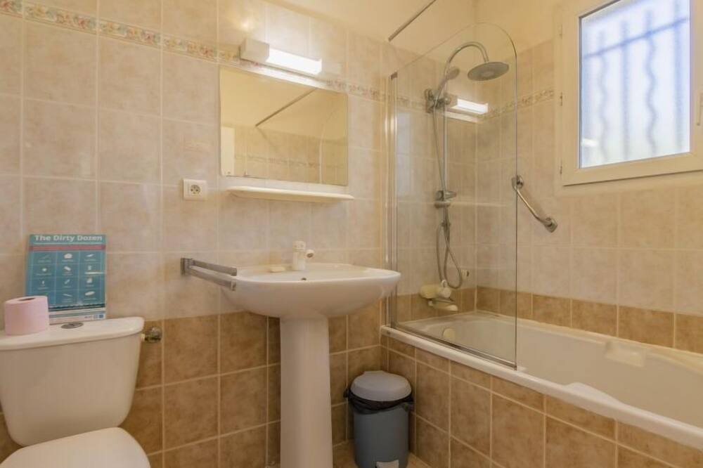 Photo of Bathroom in Pierrevert