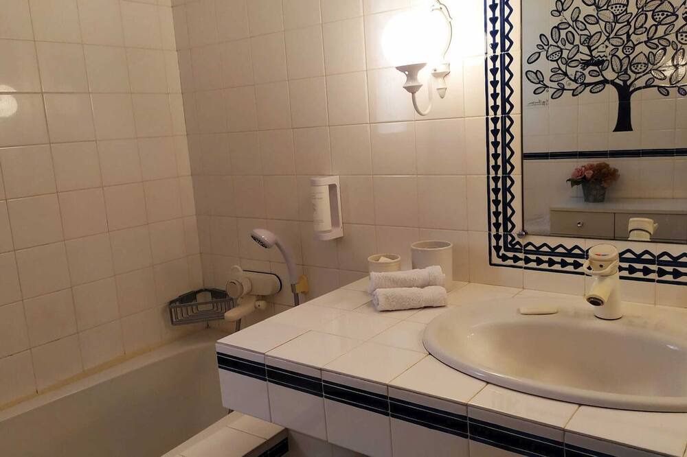 Photo of Bathroom in Fillols