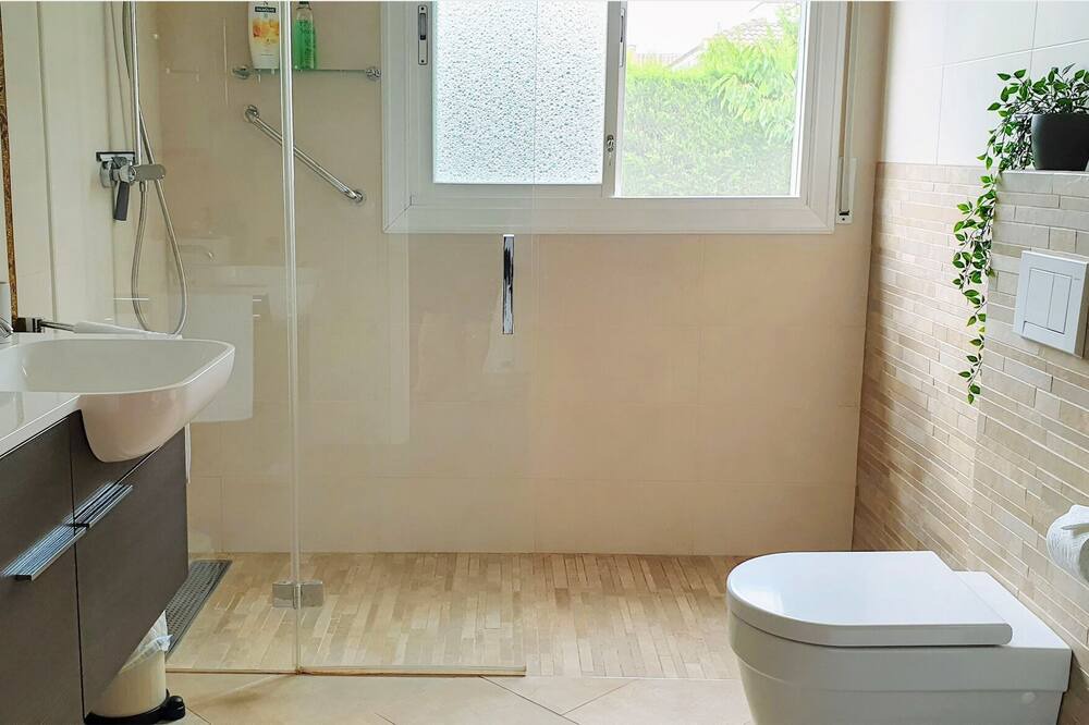 Photo of Bathroom in Sant Antoni de Vilamajor