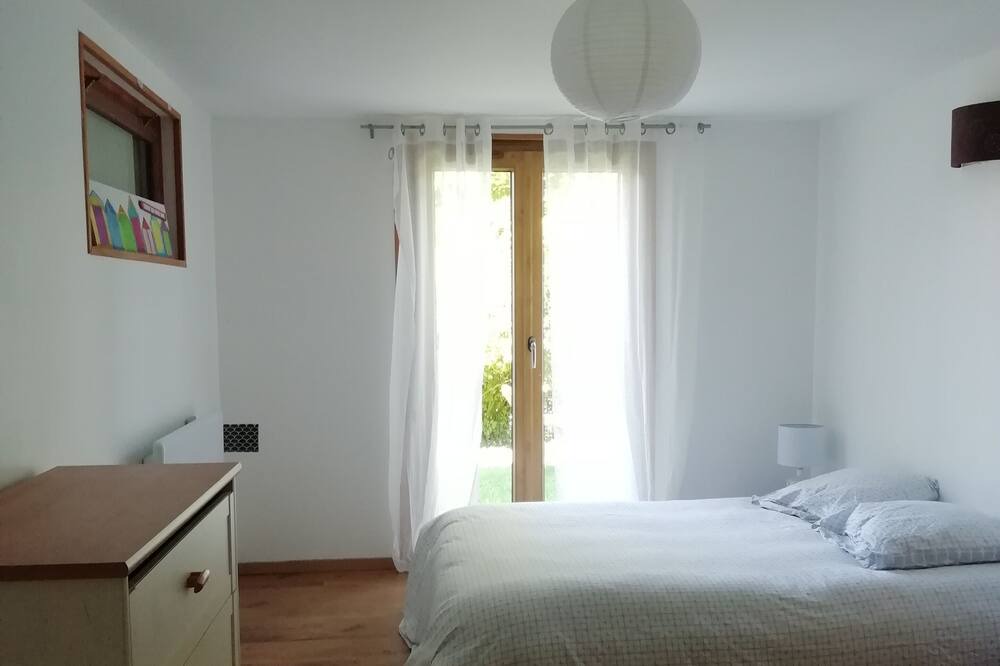 Photo of Bedroom in Viuz-la-Chiesaz
