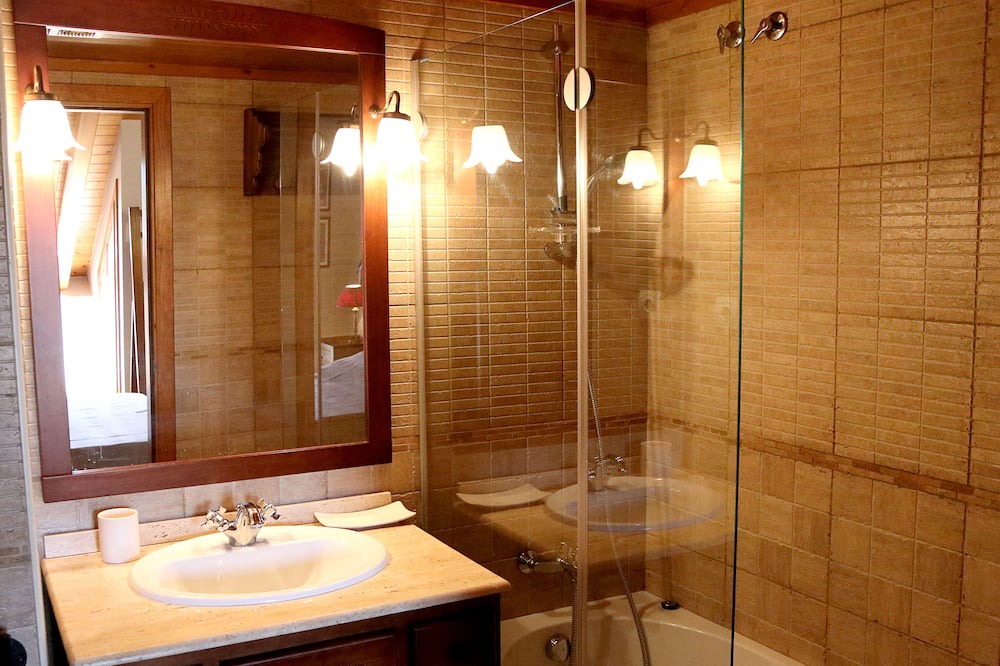 Photo of Bathroom in Esterri D'Aneu