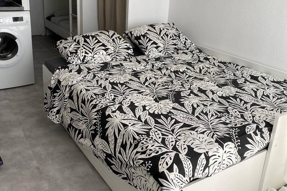 Photo of Bedroom in Saint-Nazaire