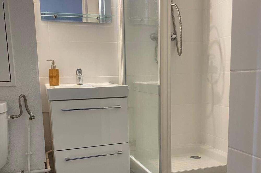 Photo of Bathroom in Saint-Nazaire