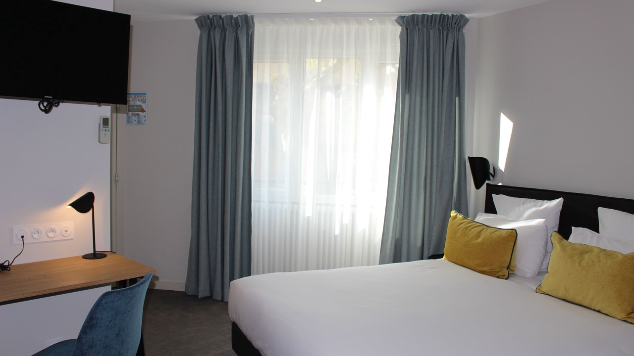 Photo of Bedroom in Millau