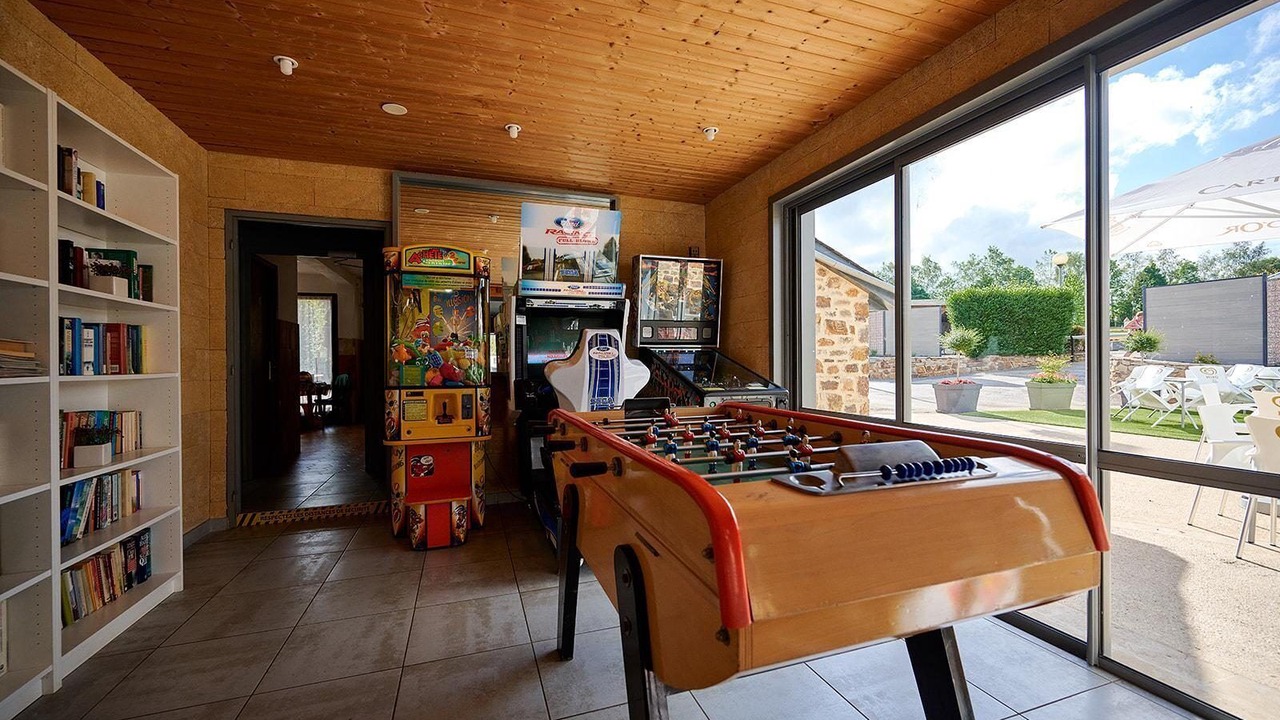 Photo of Bedroom in Salles-Curan