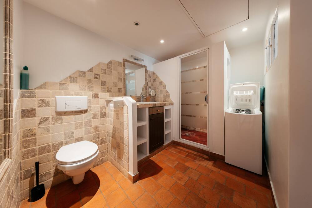 Photo of Bathroom in Gargas