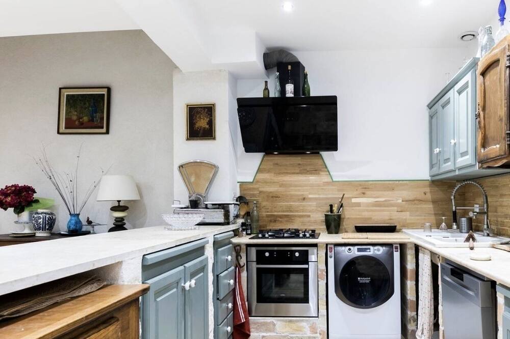 Photo of Kitchen in Boulbon