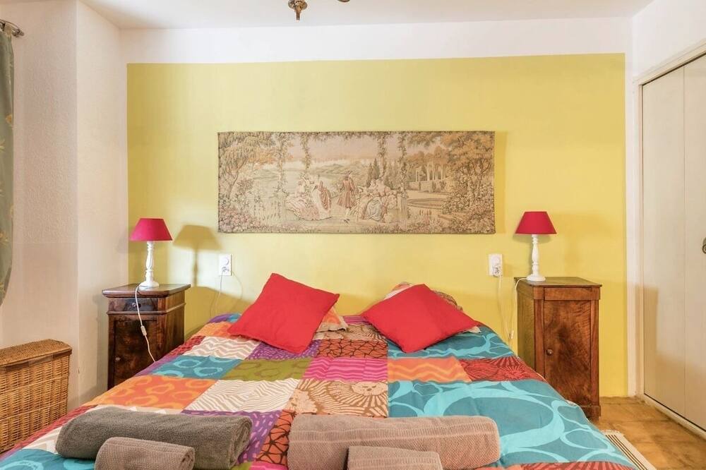 Photo of Bedroom in Boulbon