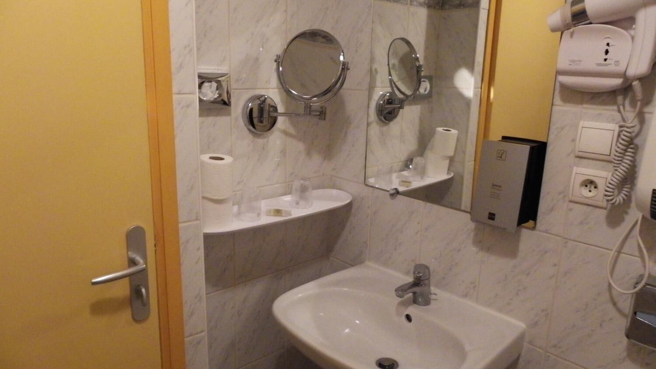 Photo of Bathroom in Le Puy-en-Velay