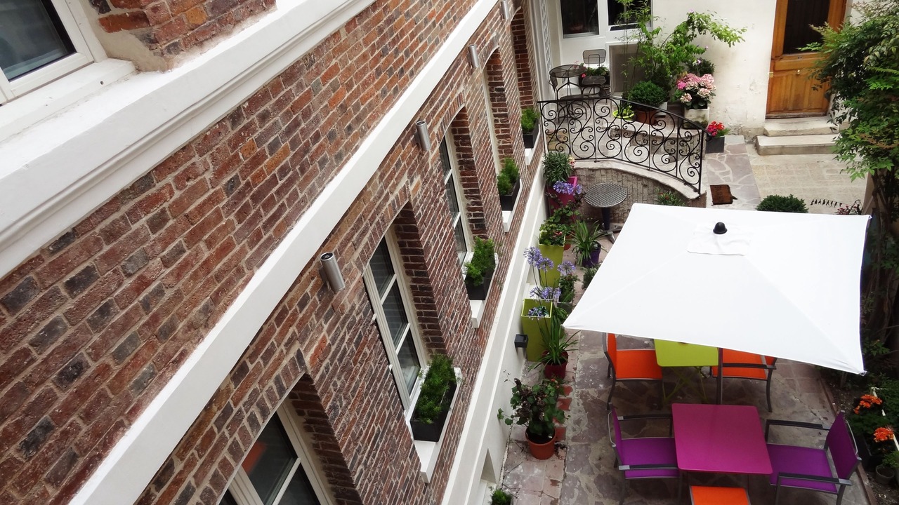 Photo of Patio Balcony in 7th Arrondissement
