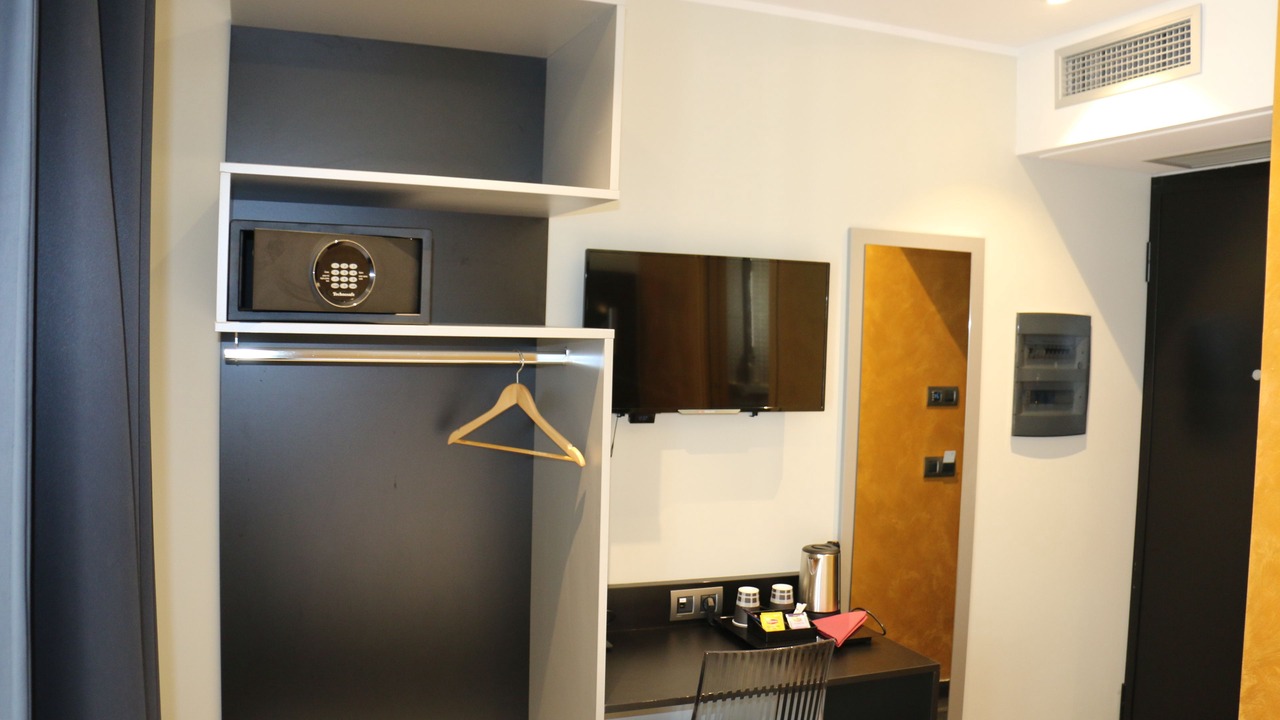 Photo of Bedroom in Jules Ferry - Recamier