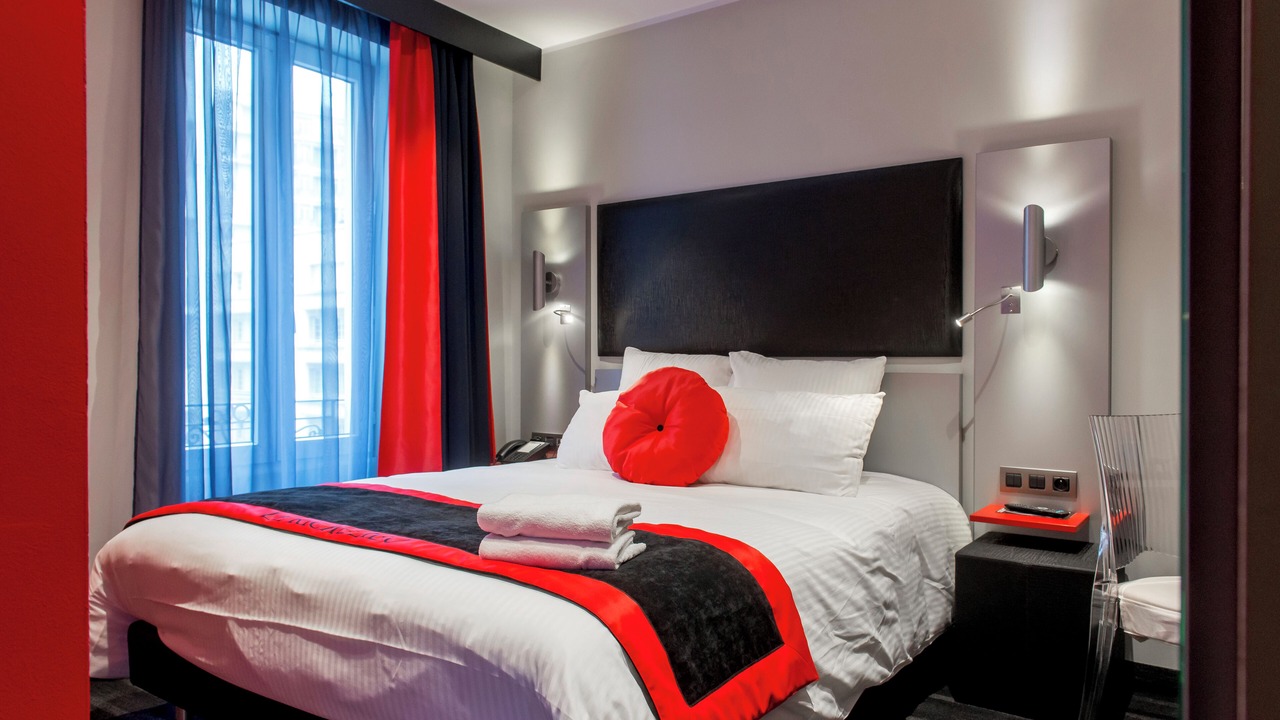 Photo of Bedroom in Jules Ferry - Recamier