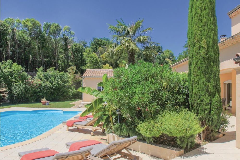 Photo of Outdoor in Montelimar
