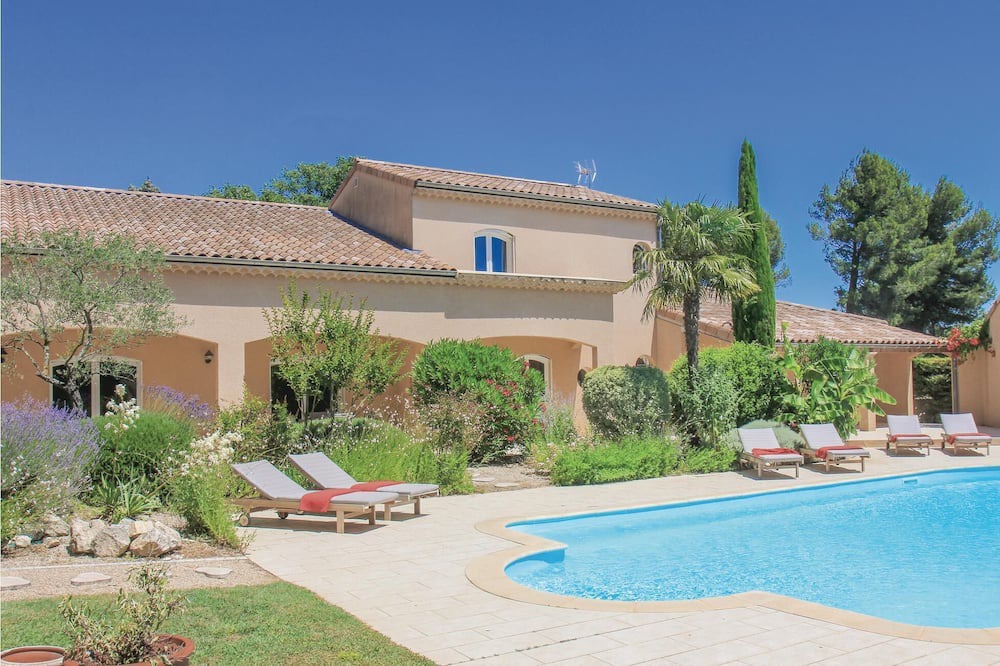 Photo of Outdoor in Montelimar