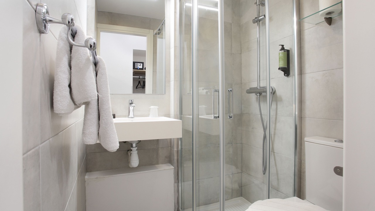 Photo of Bathroom in Gambetta
