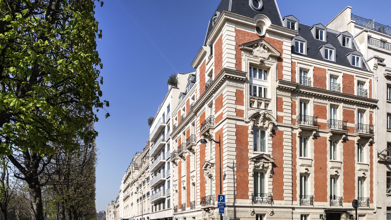 Photo of Outdoor in Champs-Elysees