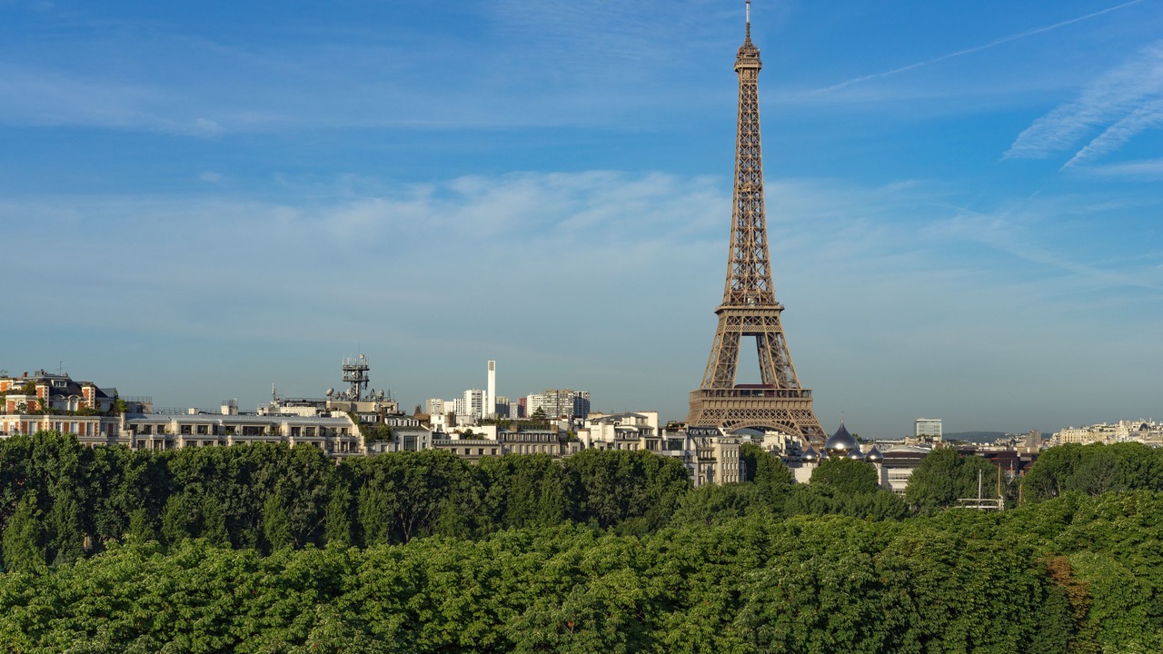 Photo of Others in Champs-Elysees