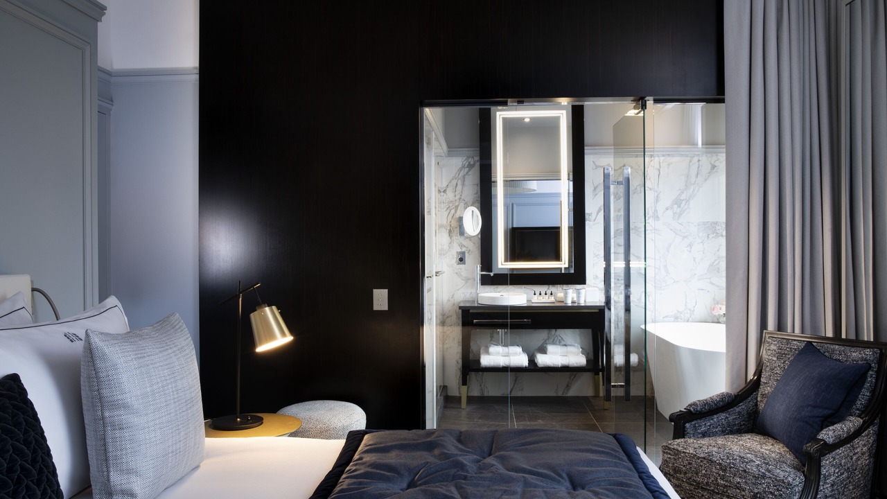 Photo of Bedroom in Champs-Elysees