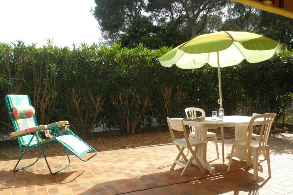 Photo of Patio Balcony in Boulouris-sur-Mer