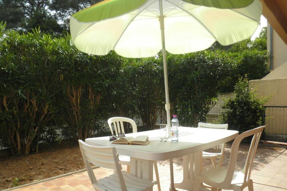 Photo of Patio Balcony in Boulouris-sur-Mer