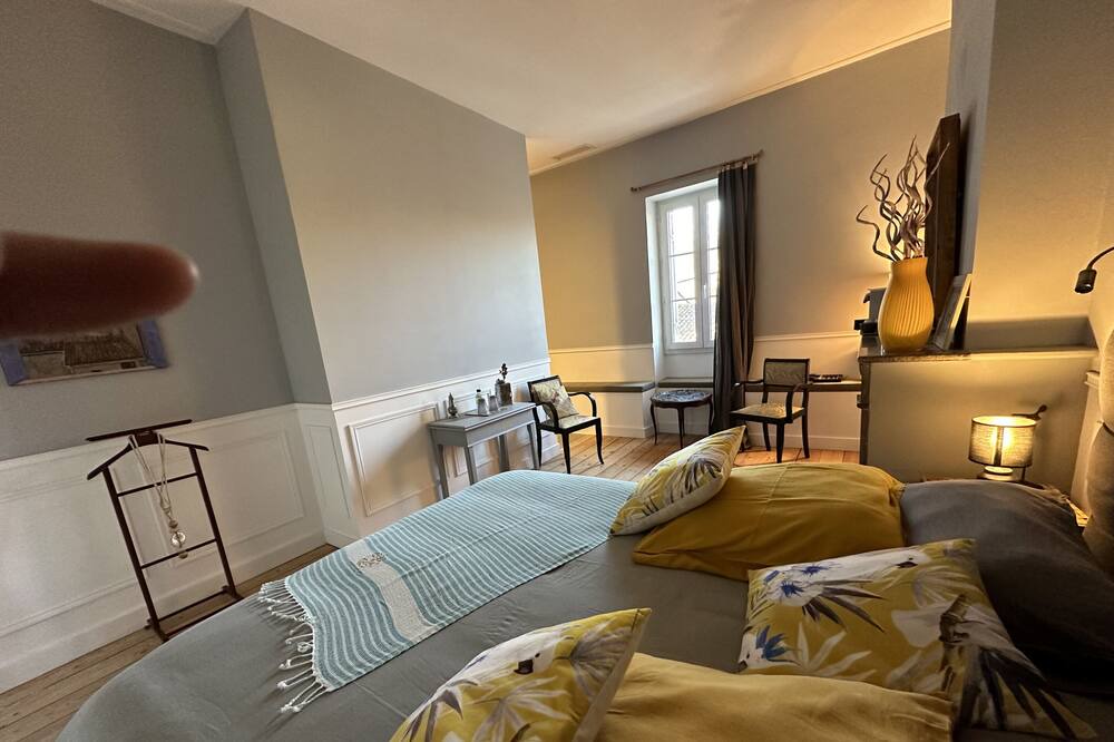 Photo of Bedroom in Saint-Estephe