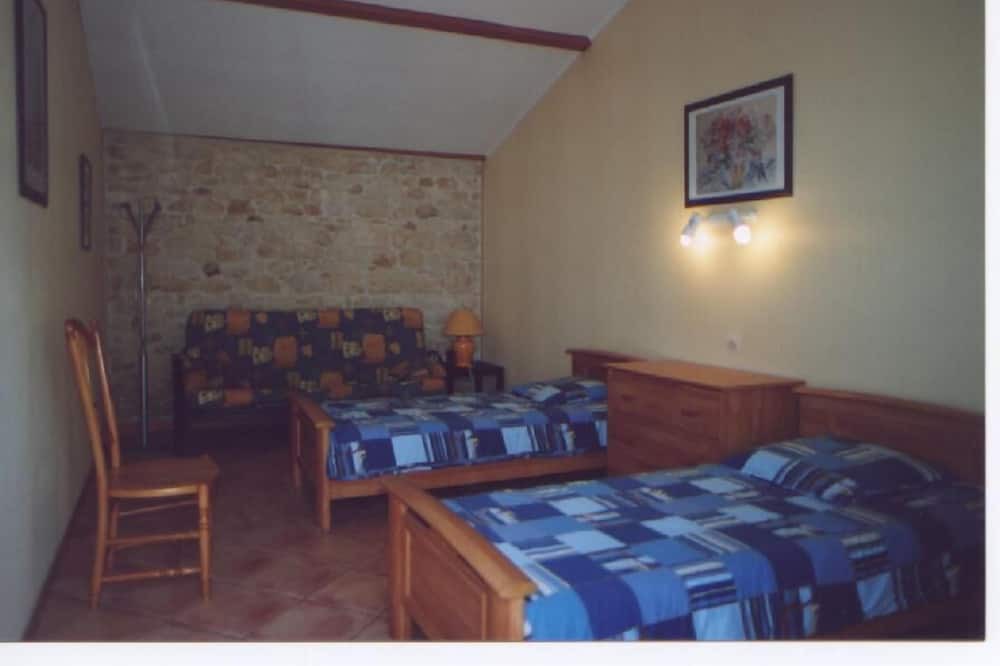 Photo of Bedroom in Queyrac
