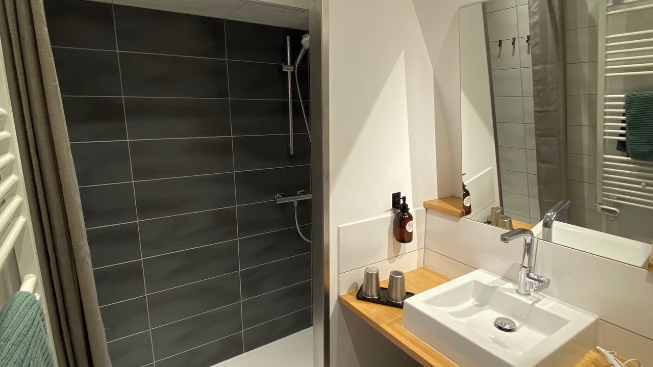 Photo of Bathroom in Saint-Beauzely