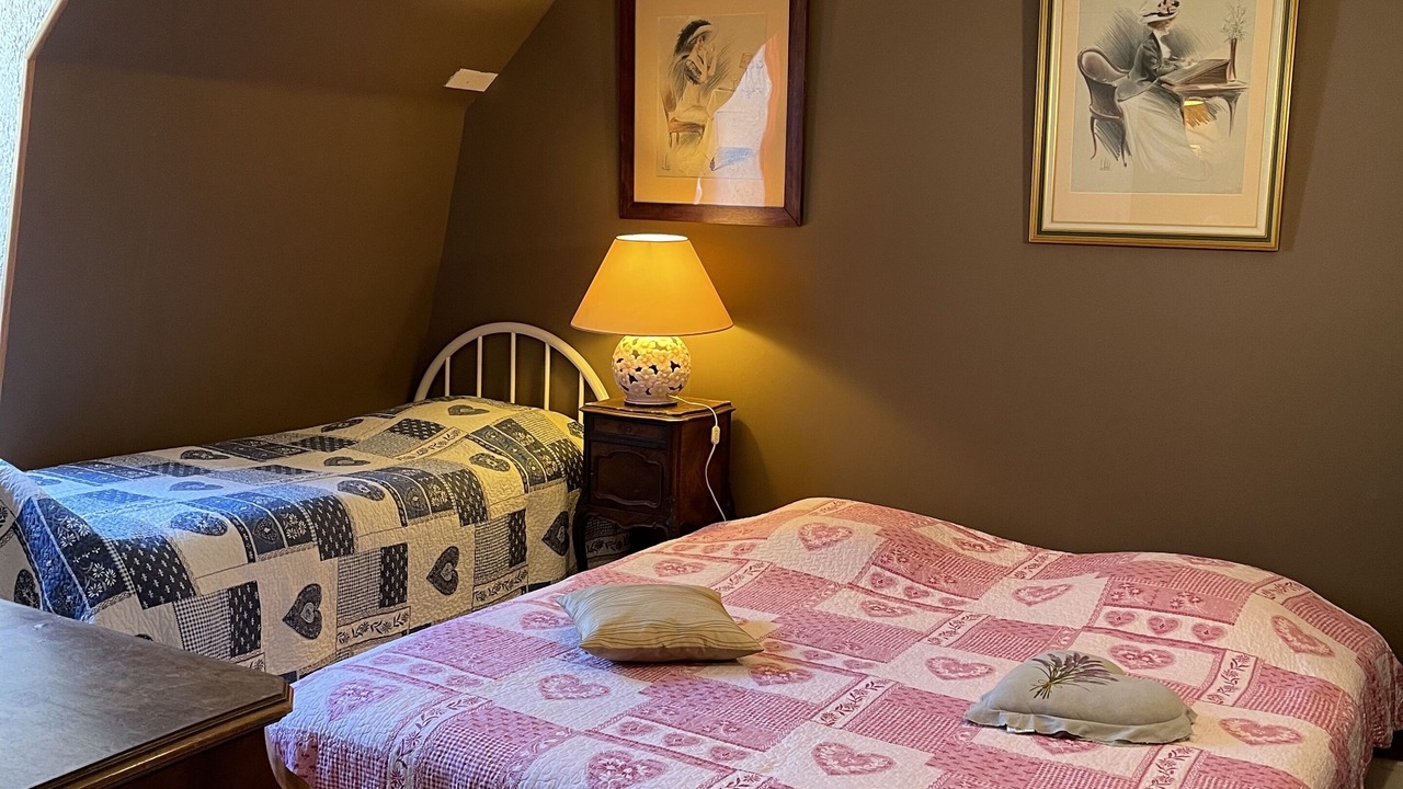 Photo of Bedroom in Saint-Martin-sous-Vigouroux