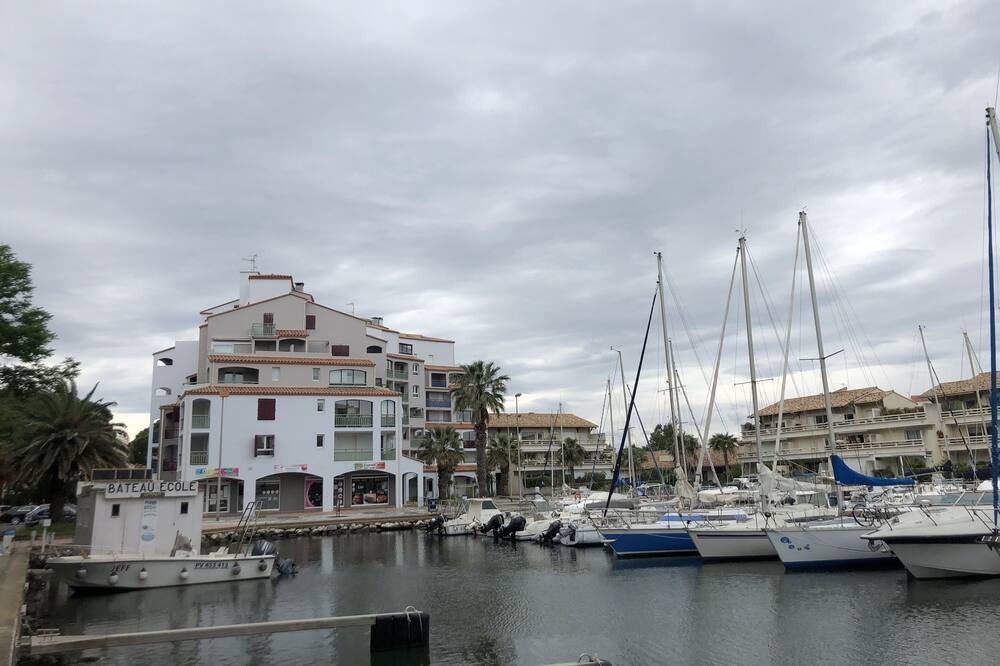 Photo of Others in Le Port