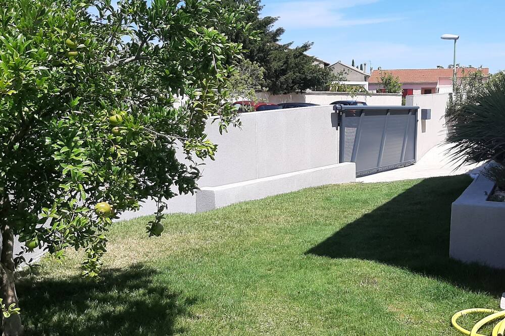 Photo of Outdoor in Valence
