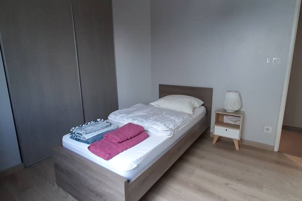 Photo of Bedroom in Valence