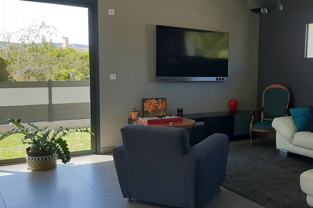 Photo of Livingroom in Valence