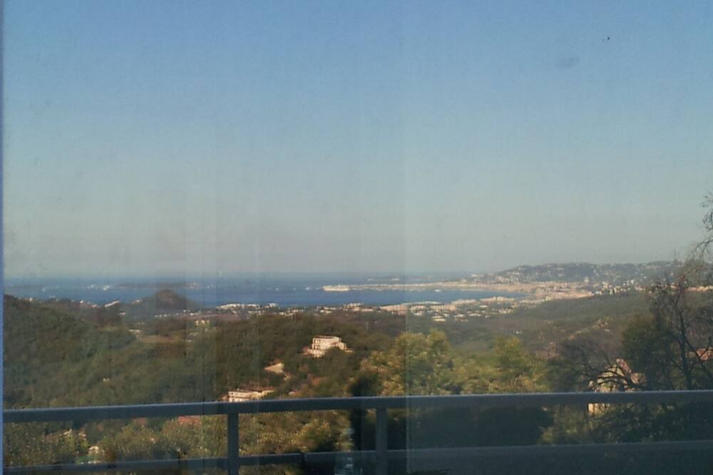 Photo of Patio Balcony in Les Adrets-de-l'Esterel
