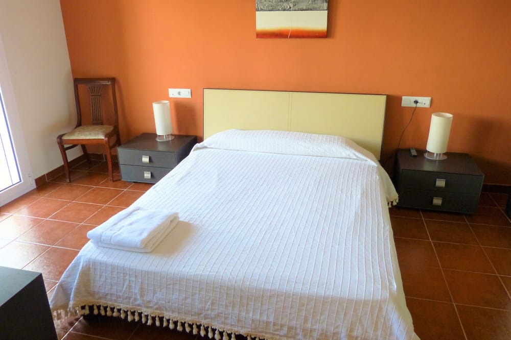 Photo of Bedroom in Alcover