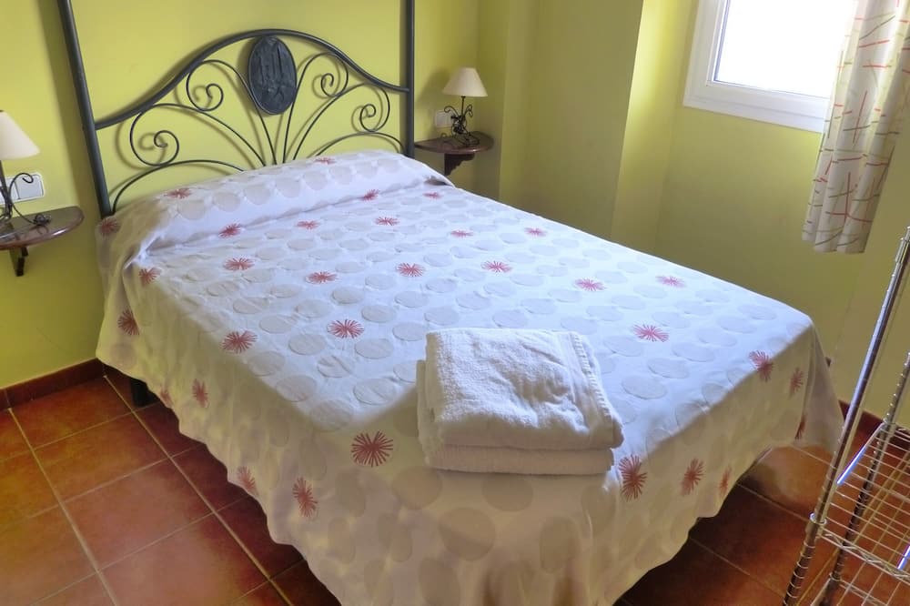 Photo of Bedroom in Alcover